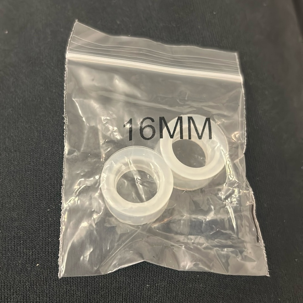Silicone eyelet tunnels clear
